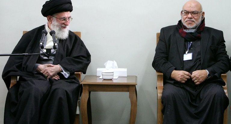 المرشد الإيراني على خامنئي ومهدي عاكف المرشد السابق للإخوان علاقة لا تنقطع بين ذراعي الشر الإخوان وولاية الفقيه