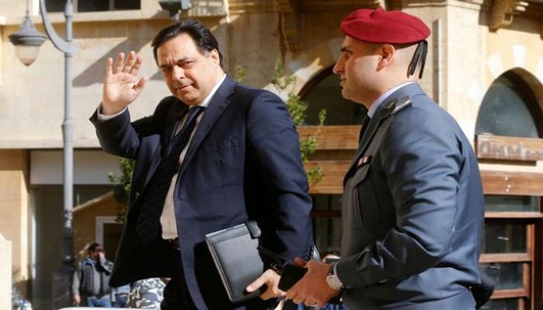 رئيس الوزراء اللبناني حسان دياب لدى وصوله مقر البرلمان - رويترز
