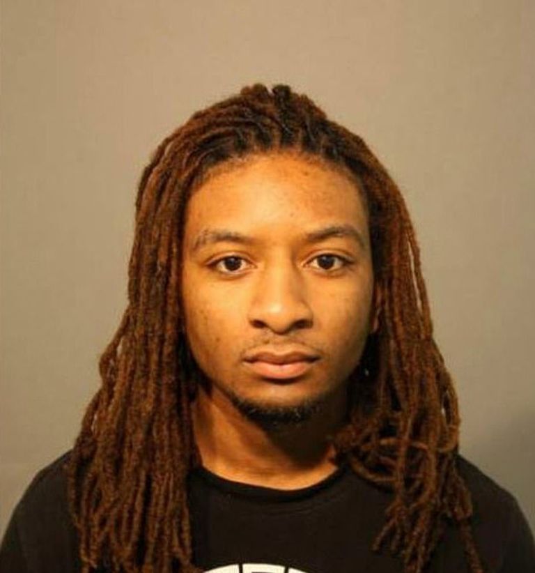 كومان ويلسون ووالدته يولاندا هولمز