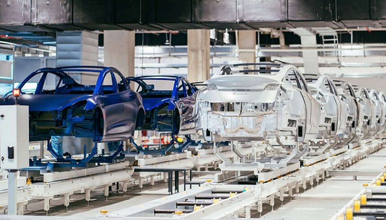 العناية الإلهية تنقذ مصنع تسلا في ألمانيا من الدمار