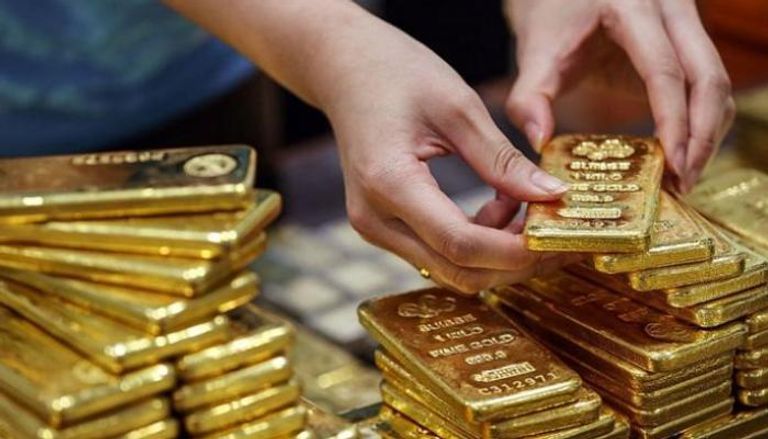 إجراءات المركزي الصيني تدفع الذهب للتراجع