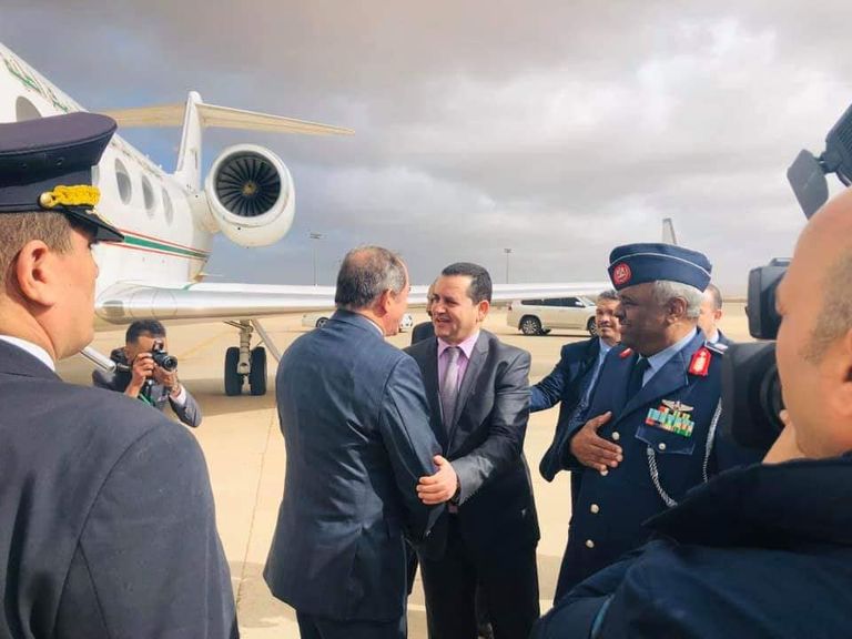 وزير الخارجية الجزائري مع نظيره الليبي في بنغازي المشير خليفة حفتر يستقبل وزير الخارجية الجزائري في بنغازي