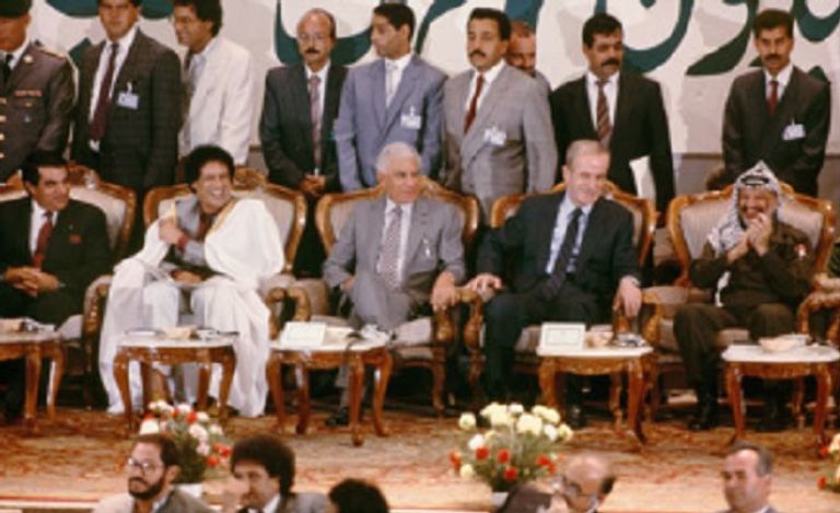قادة دول عربية في قمة الجزائر 1988