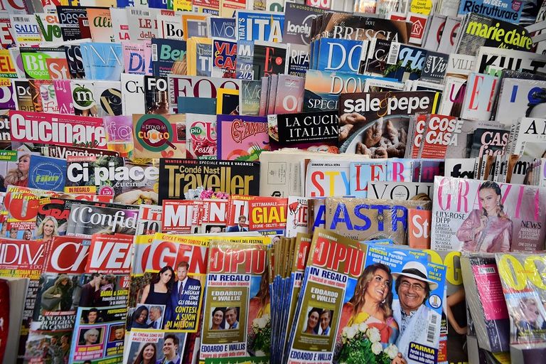 أندريا كاربيني إلى جوار عربته