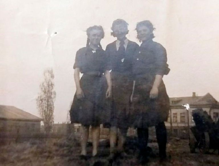 الشقيقتان روزالينا ويوليا