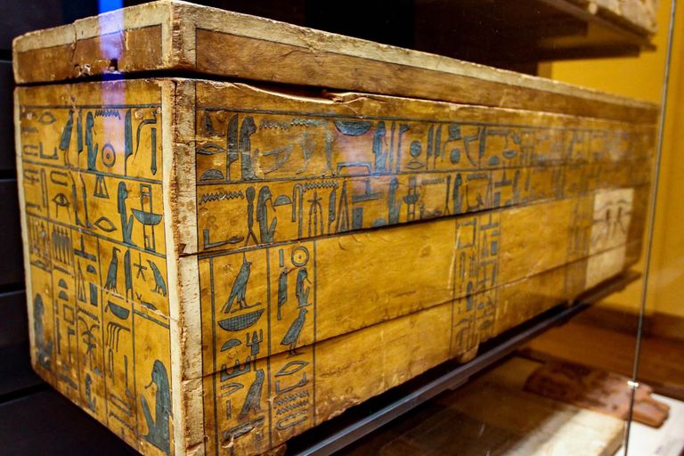 إحدى المسلات الفرعونية في روما