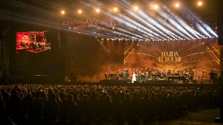 ماجدة الرومي في حفل ختام موسم موسيقى أبوظبي الكلاسيكية 