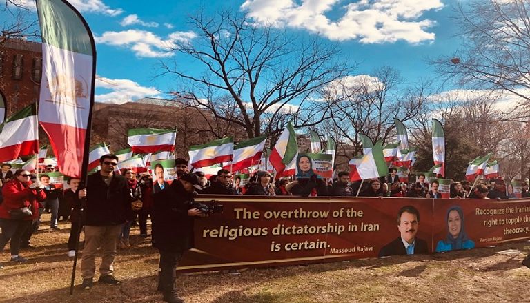 جانب من المظاهرات أمام البيت الأبيض