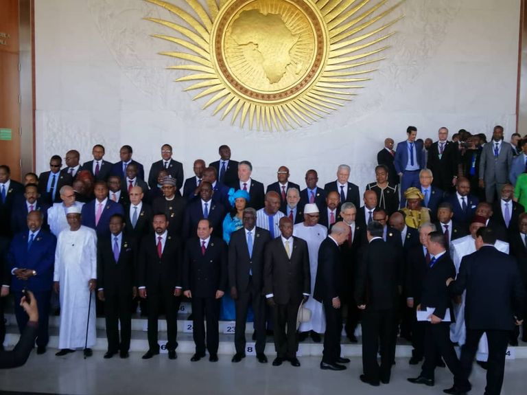 الصورة التذكارية للقمة الـ33 الأفريقية