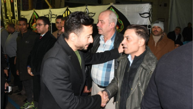 المطرب الشعبي المصري طارق الشيخ