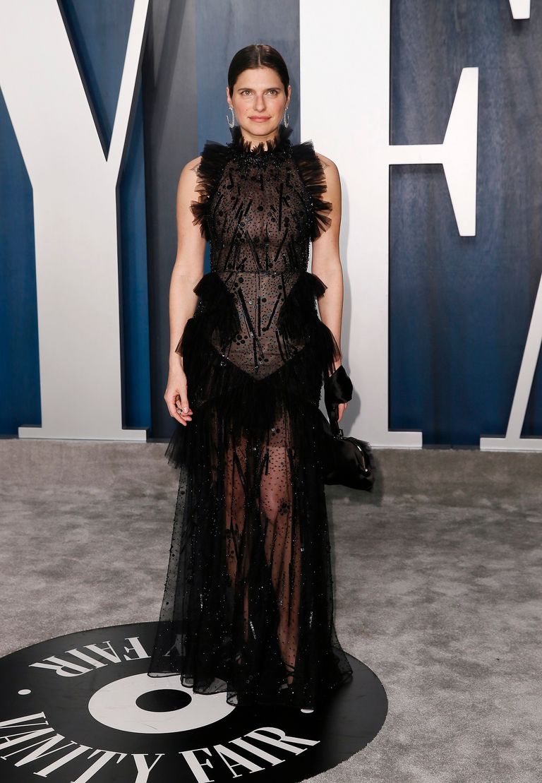 إطلالة رينيه زيلويجر خلال تسلمها جائزة الأوسكار