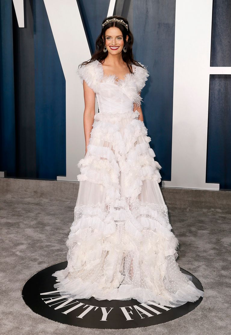 إطلالة رينيه زيلويجر خلال تسلمها جائزة الأوسكار