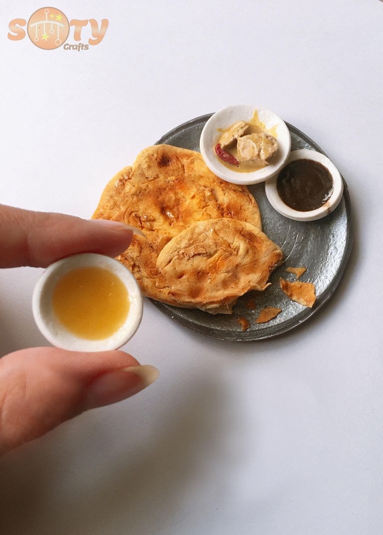 نماذج من أعمال عزة