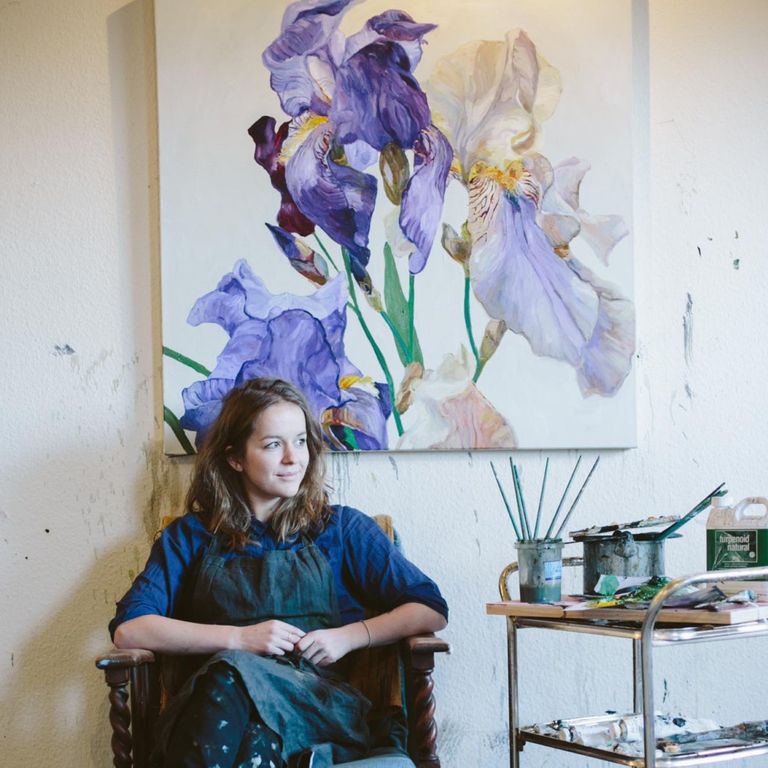 الرسامة البريطانية جيلي جرين تختار العزلة تنفيذا لوصية موهبتها