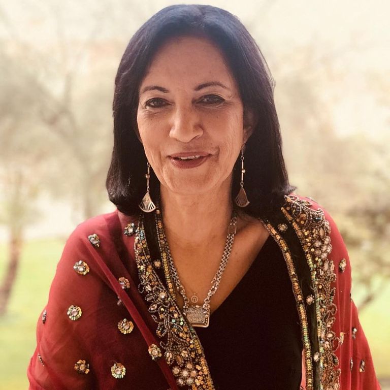 نهلة إمام : الالتفات الى صيانة التراث الا مادي مسألة إيجابية ملف لتسجيل فنون الخط العربي بقوائم التراث غير المادي لـ"اليونسكو"