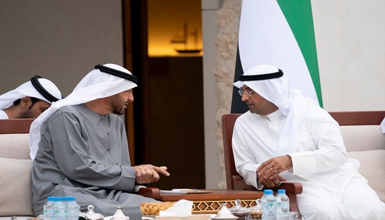 الشيخ محمد بن زايد آل نهيان والدكتور نايف فلاح مبارك الحجرف