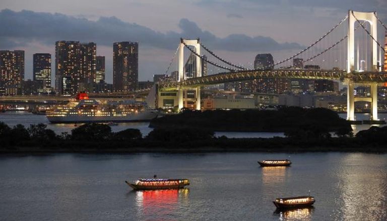 يمكن للسياح فى طوكيو الاستمتاع بجولة بالقوارب- أ.ف.ب