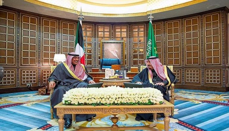  الملك سلمان بن عبدالعزيز آل سعود والشيخ صباح خالد الحمد الصباح 