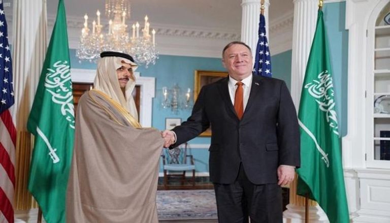 جانب من لقاء وزير الخارجية الأمريكي ونظيره السعودي