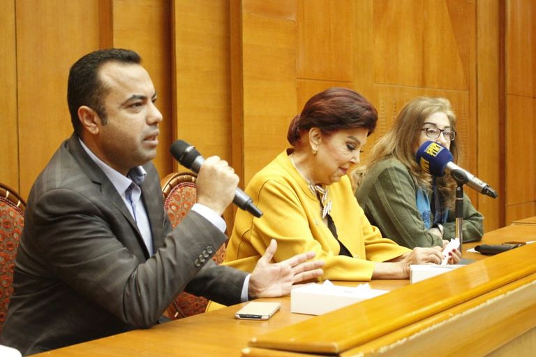 رجاء الجداوي خلال الندوة