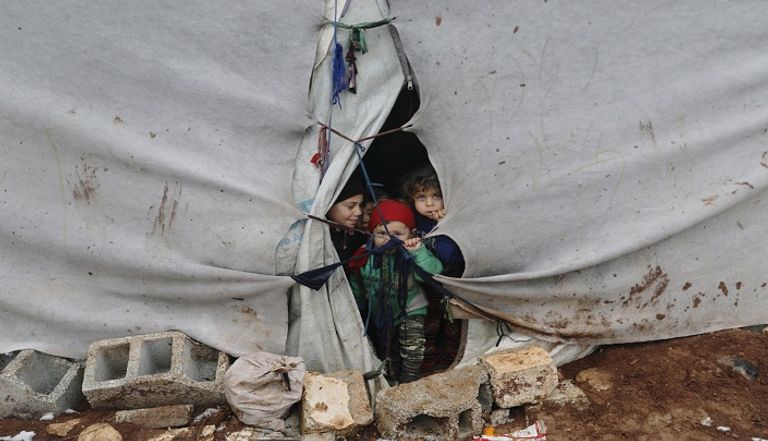 إحدى النازحات في مخيم بشمال إدلب