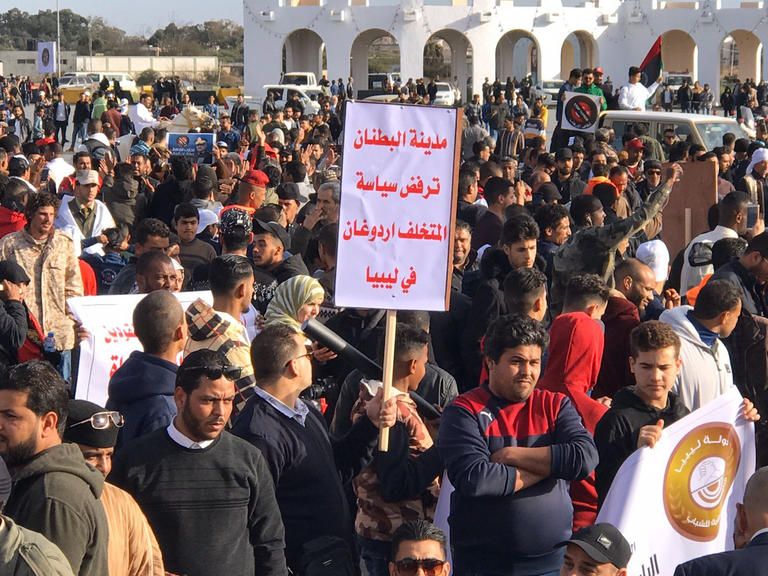 قائد الجيش الوطني الليبي المشير خليفة حفتر