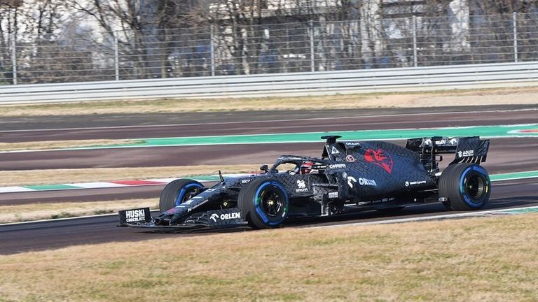 طراز مرسيدس W11