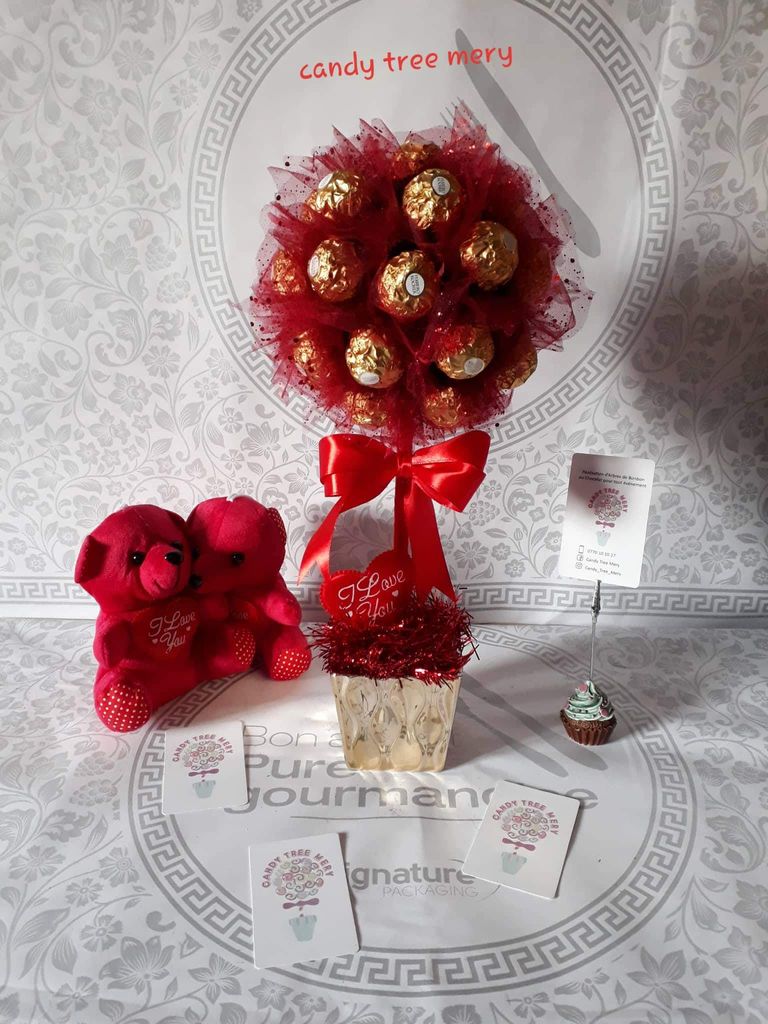 من أعمال السيدة الجزائرية جانب من أعمال الجزائرية