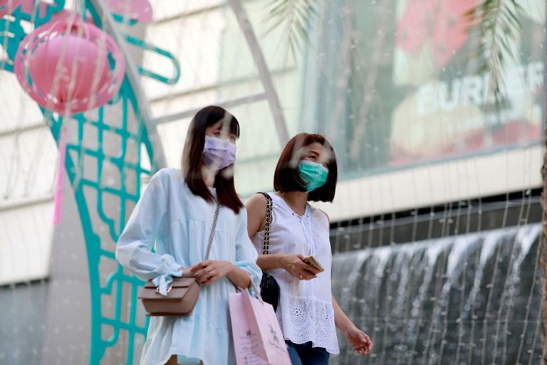 فيروس كورونا يدفع الموظفين في آسيا للعمل من المنزل - أرشيفية