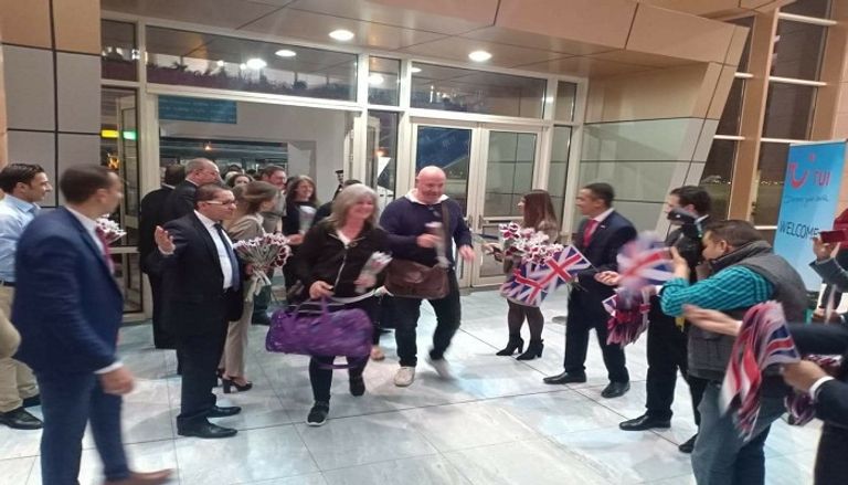 استقبال المسافرين البريطانيين في مطار شرم الشيخ