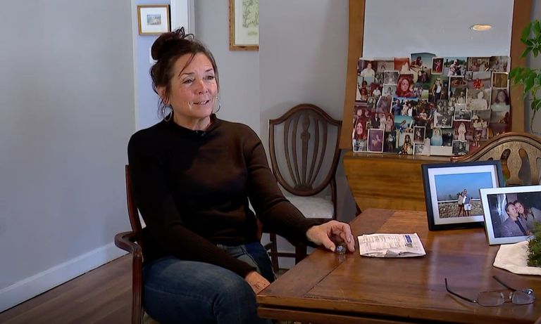 نقوش الخاتم ساهمت في تحديد هوية مالكه