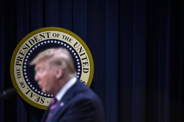 الظواهري وحمزة وبينهما أسامة بن لادن