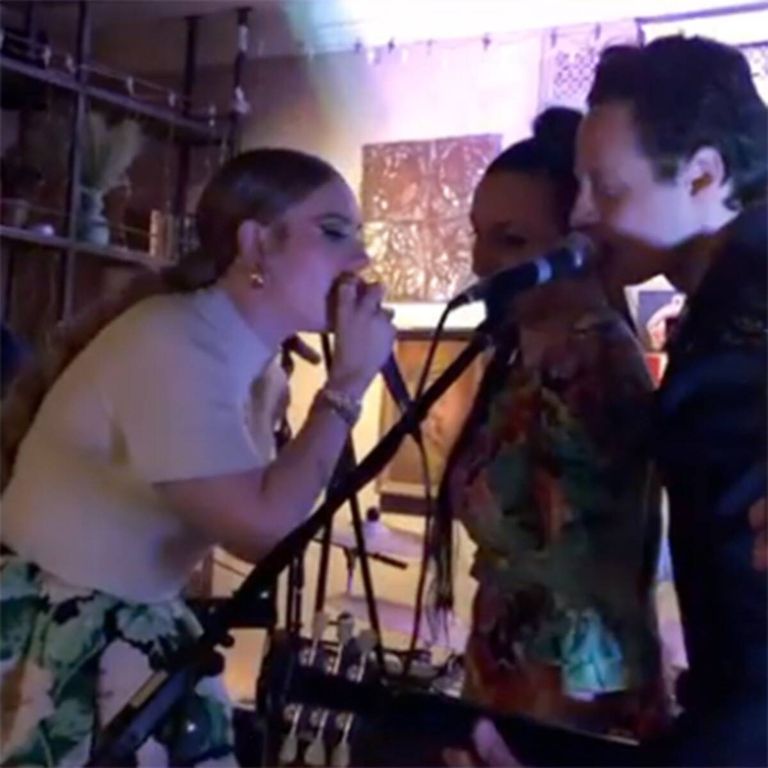 أديل تعلن موعد ألبومها الجديد