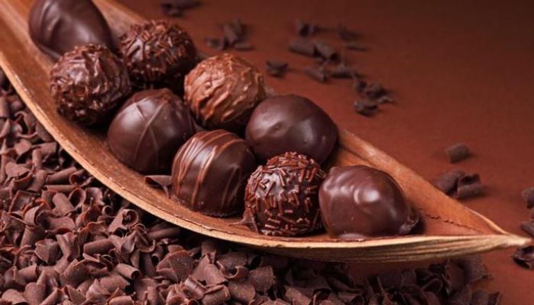 الشوكولاتة الداكنة لها خصائص تعزز مناعة الجسم