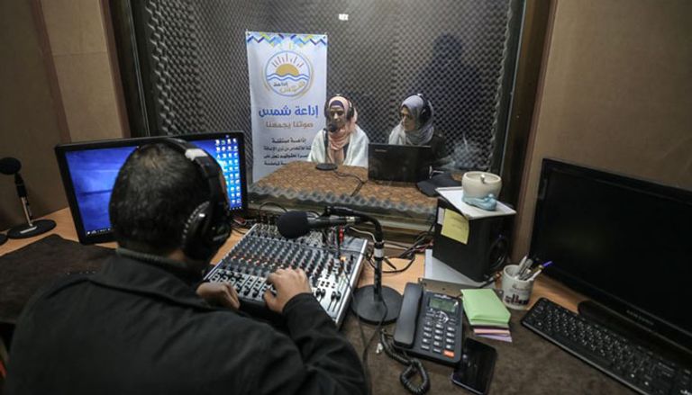 إذاعة شمس انطلقت مطلع العام الجاري 2020 من قطاع غزة