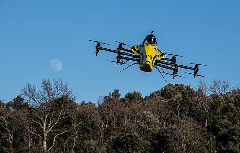 الطائرة الملقبة بـ"فورمولا 1 السماء"