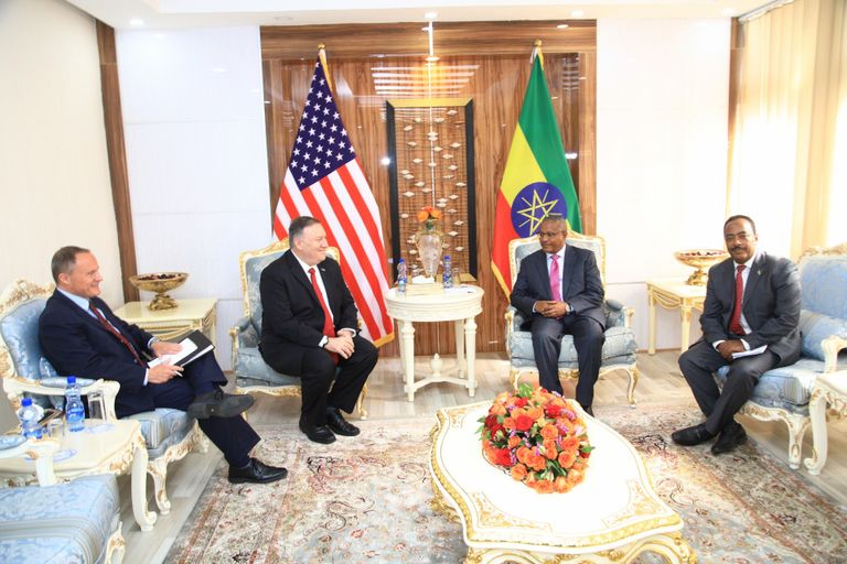 وزير الخارجية الأمريكي مايك بومبيو ونظيره الإثيوبي غدو اندرجاتشاو