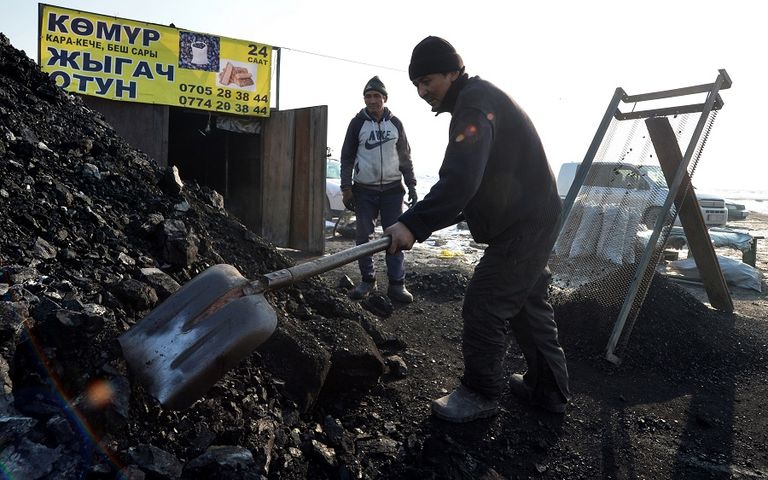 الضباب الدخاني ينتشر في الأجواء