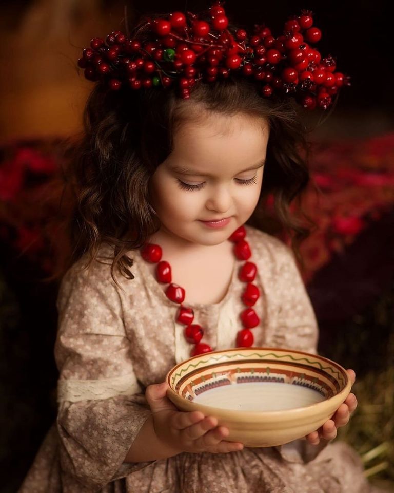 روسيات خلال أحد الاحتفالات بأسبوع السمن - أرشيفية