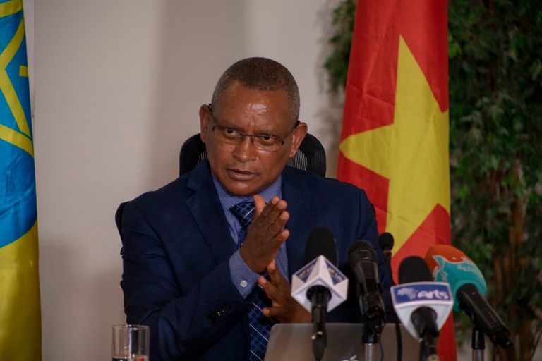 رئيس الجبهة وحاكم إقليم تجراي دبرصيون جبراميكائيل خلال المؤتمر الصحفي رئيس الجبهة وحاكم إقليم تجراي دبرصيون جبراميكائيل