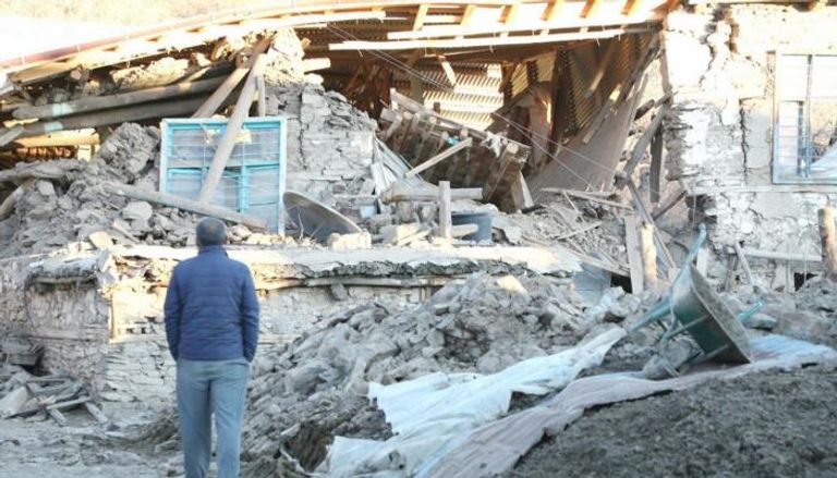 من الدمار الذي خلفه زلزال سابق ضرب تركيا
