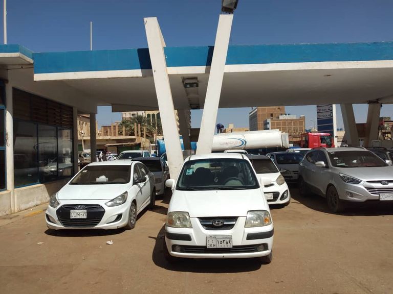 انفراجة في أزمة الوقود بالسودان