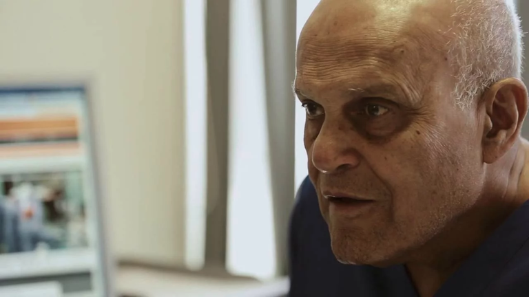 دكتور القلب المصري العالمي مجدي يعقوب جراح القلب العالمي مجدي يعقوب