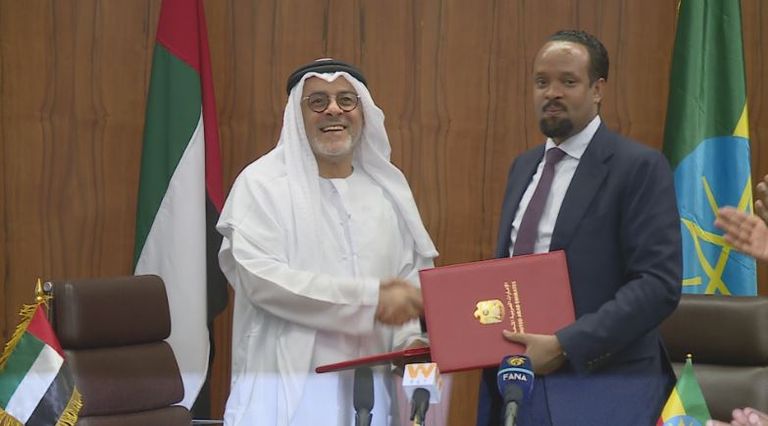 رئيس صندوق خليفة ووزير المالية الإثيوبي