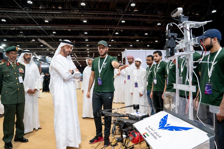 جانب من زيارة الشيخ محمد بن زايد آل نهيان