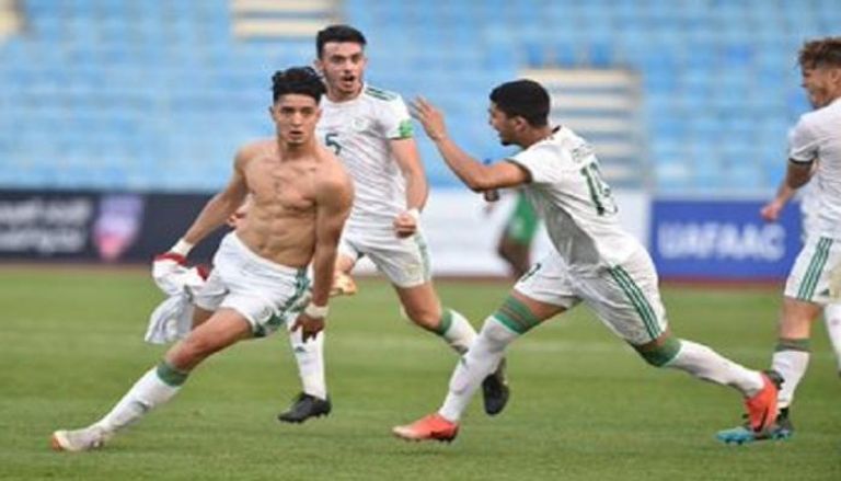 مباراة السعودية والجزائر