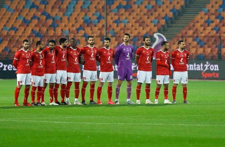 فريق الأهلي في أرض الملعب