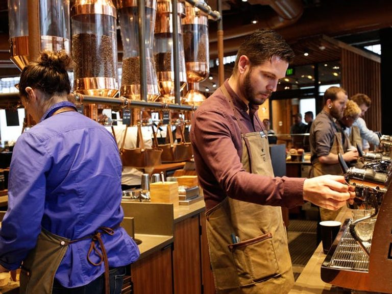 القراءة في المكتبات توفر للأمريكيين أسعار الكثير من الكتب