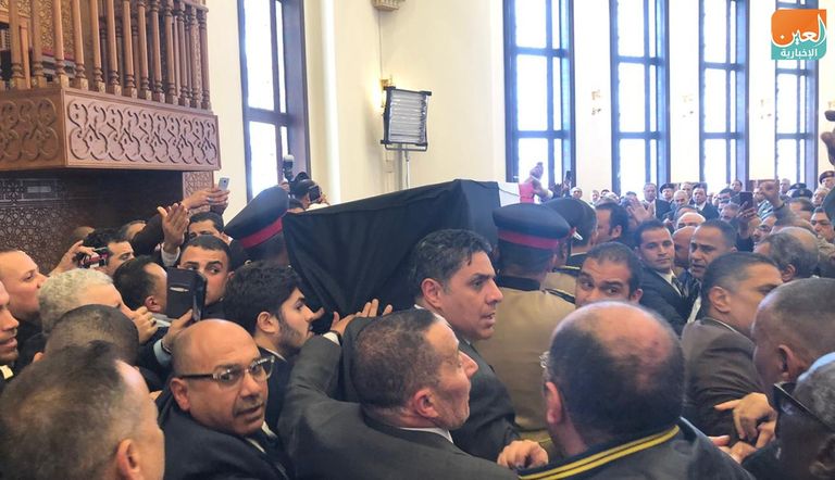 جنازة عسكرية مهيبة لمبارك بمشاركة السيسي