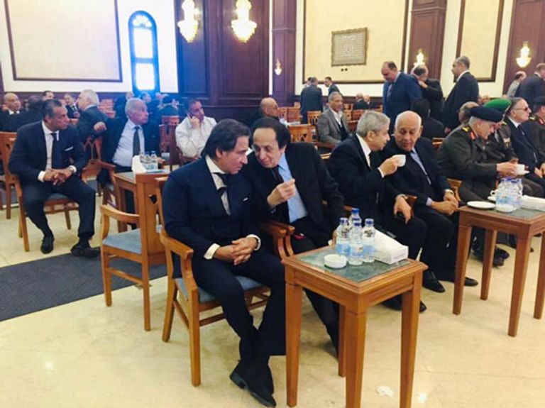 جثمان الرئيس الأسبق مبارك خلال الجنازة